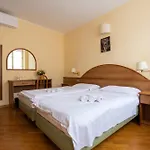 Hotel Saini With Air Conditioning 3*