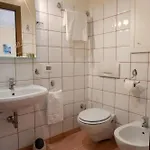 Hotel Saini With Air Conditioning