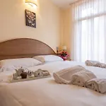 Saini With Air Conditioning 3* Stresa