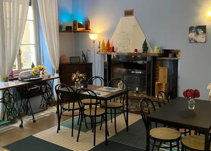 Saini With Air Conditioning Στρέσα