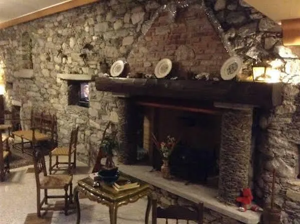 Saini With Air Conditioning ستريزا