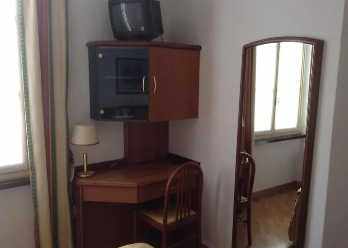 Hotell Saini With Air Conditioning Stresa