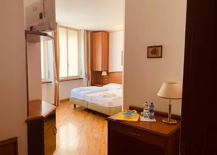 Hotel Saini With Air Conditioning Stresa